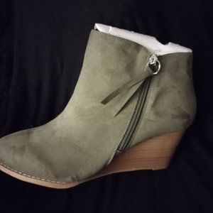 12w torrid booties